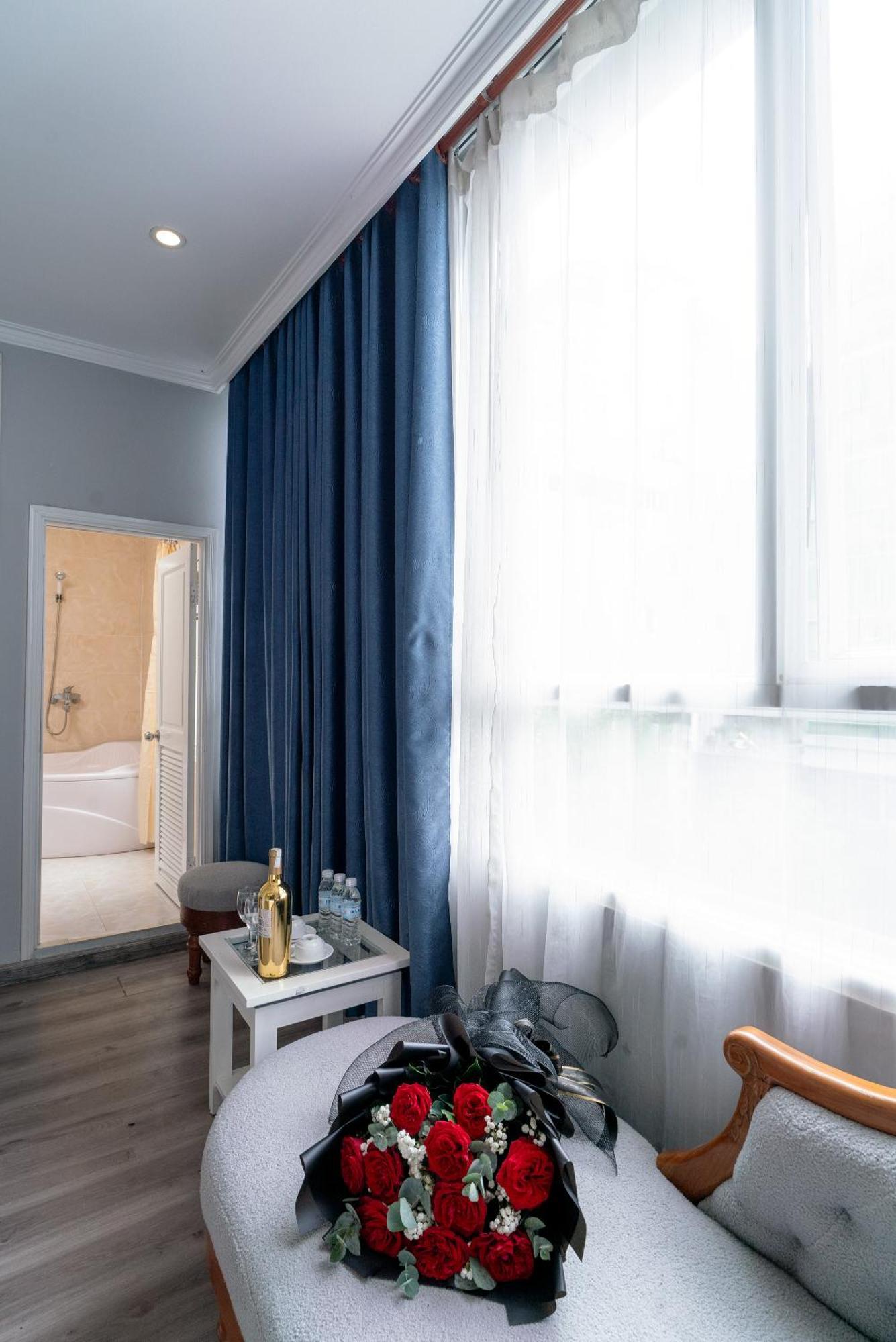 Ruby Saigon Hotel - Ben Thanh Хошимін Екстер'єр фото