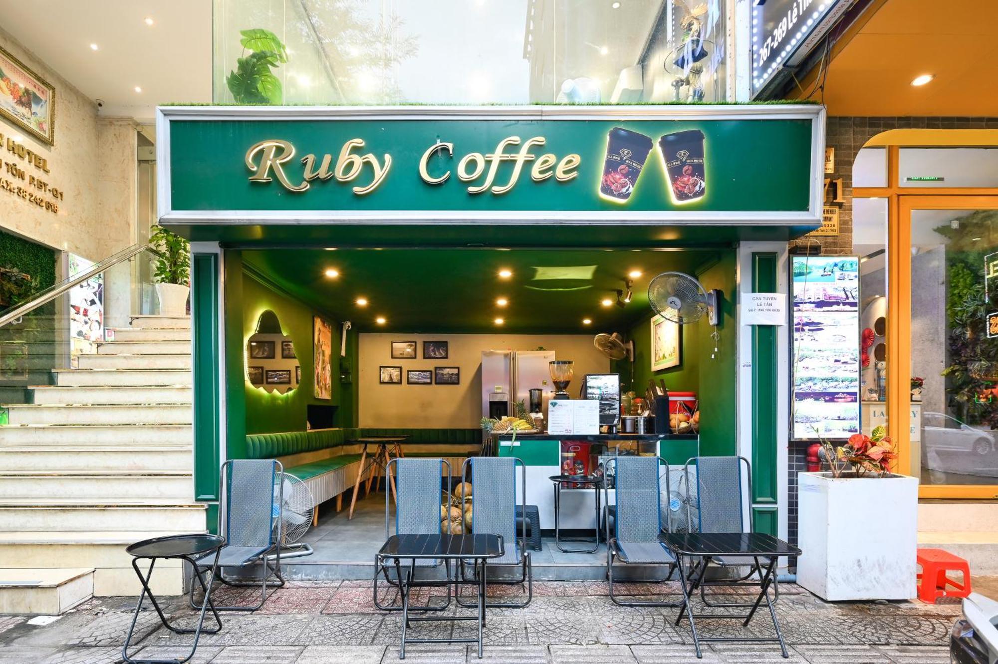 Ruby Saigon Hotel - Ben Thanh Хошимін Екстер'єр фото