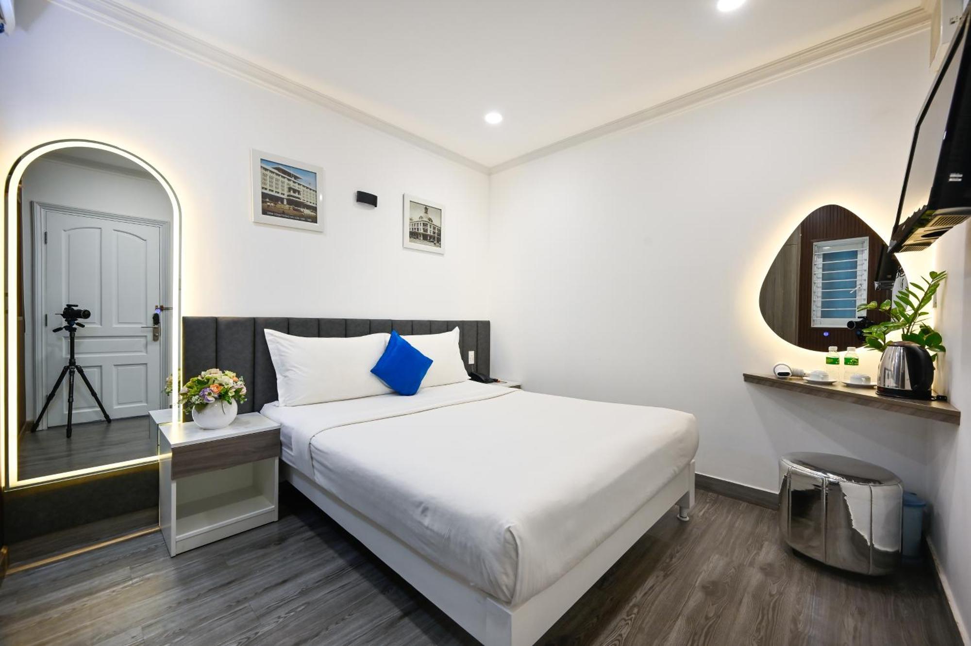 Ruby Saigon Hotel - Ben Thanh Хошимін Екстер'єр фото