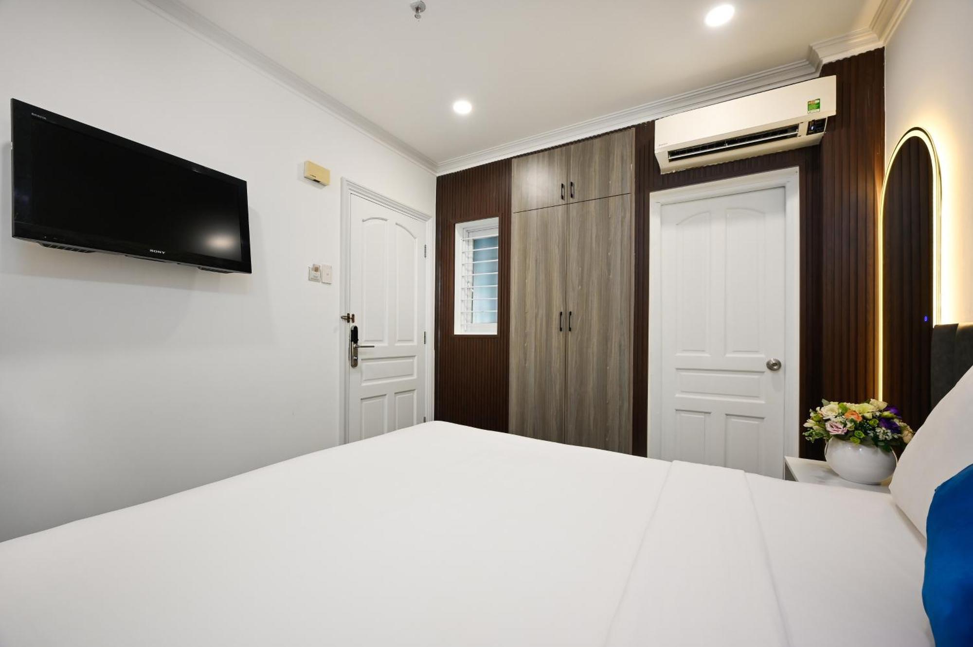 Ruby Saigon Hotel - Ben Thanh Хошимін Екстер'єр фото