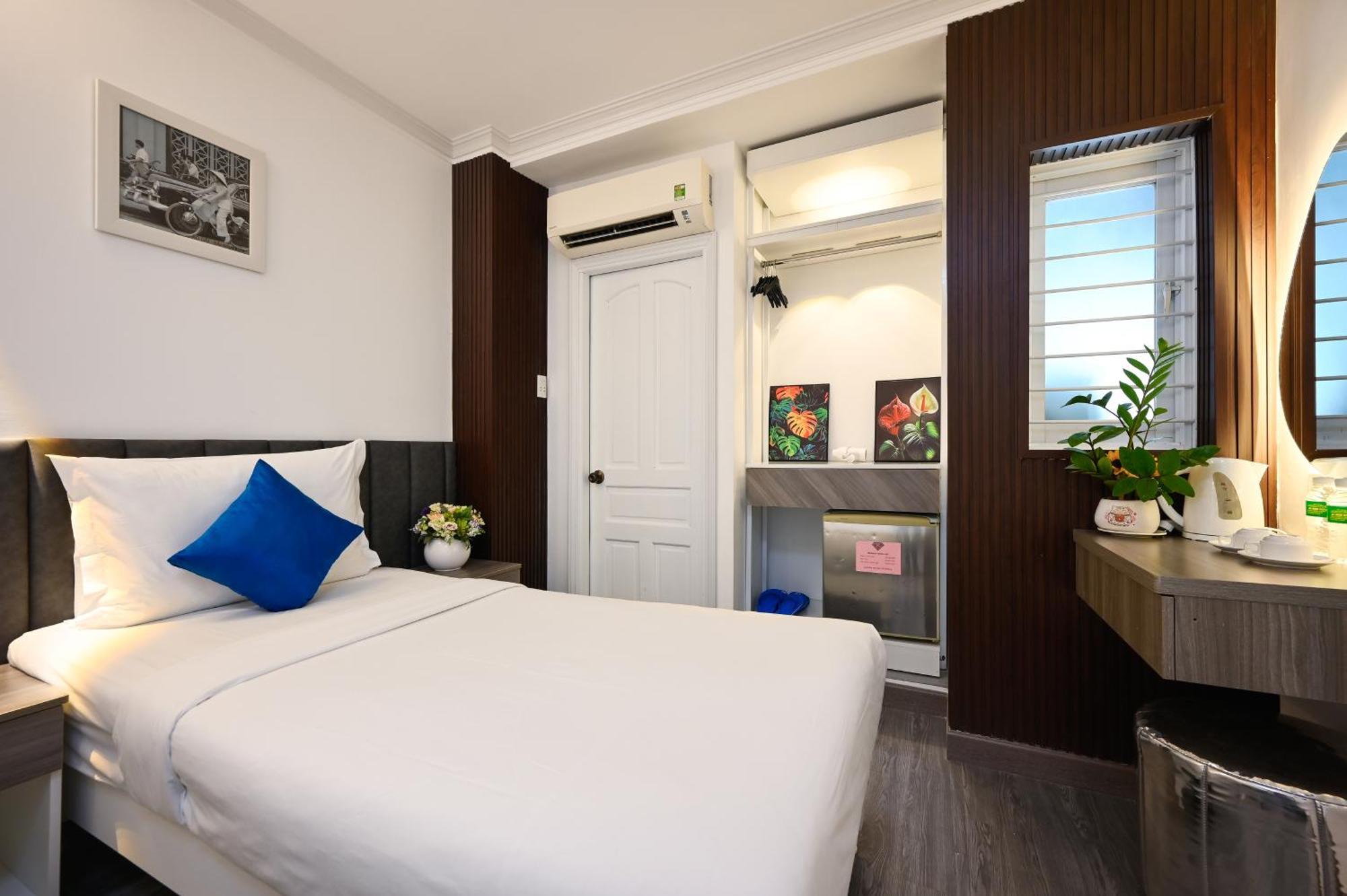 Ruby Saigon Hotel - Ben Thanh Хошимін Екстер'єр фото