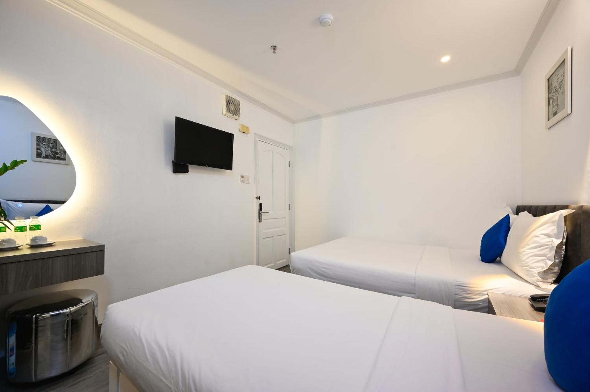 Ruby Saigon Hotel - Ben Thanh Хошимін Екстер'єр фото