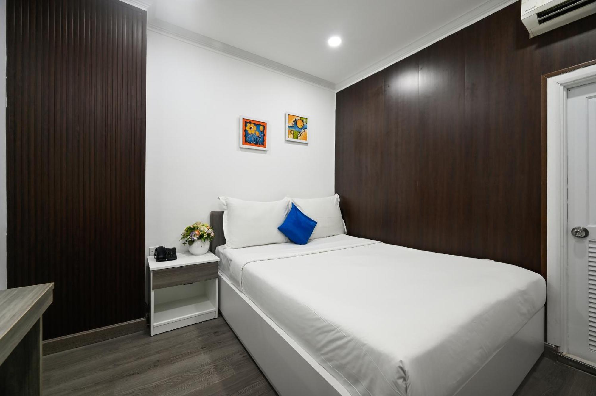 Ruby Saigon Hotel - Ben Thanh Хошимін Екстер'єр фото
